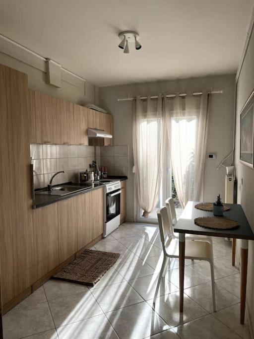 Letty'S Cozy Flat Apartment Peraia  Exterior photo